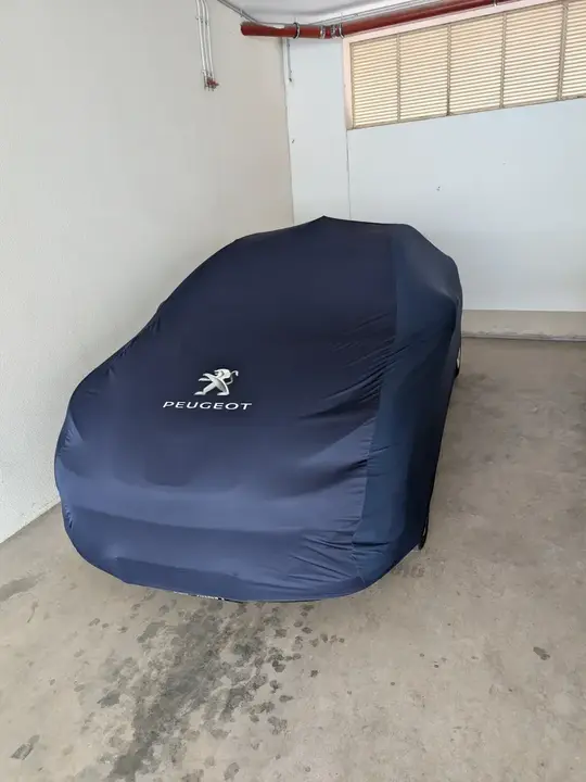 Peugeot 207 2012 photo 2
