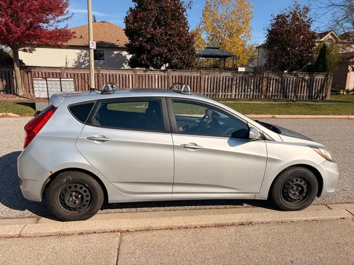 Hyundai Accent 2014 photo 5