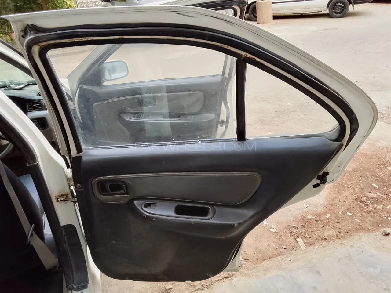 Nissan Sunny