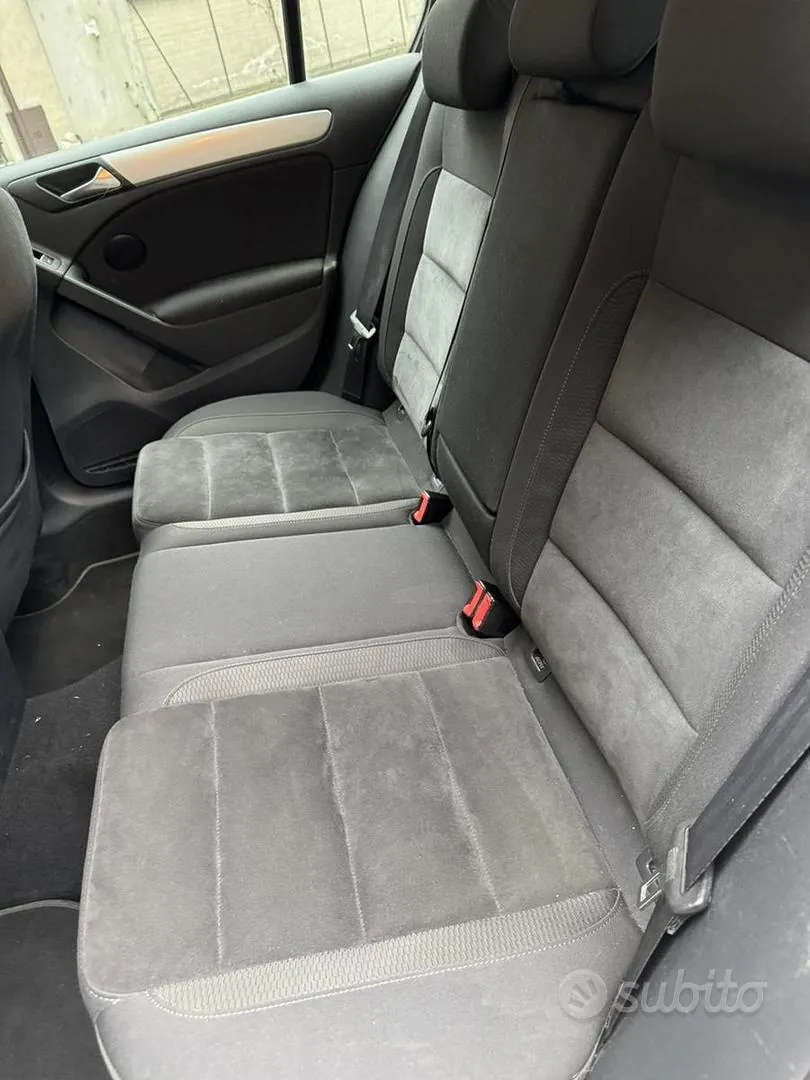 Volkswagen Golf 2011 photo 3