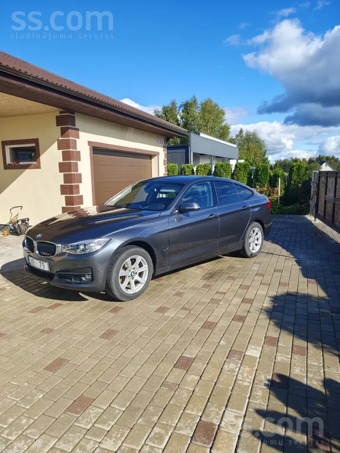 BMW 318 2016 photo 3