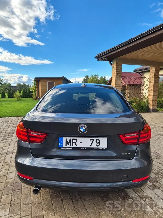BMW 318 2016 photo 2
