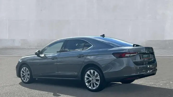 Skoda Superb 2025 photo 3
