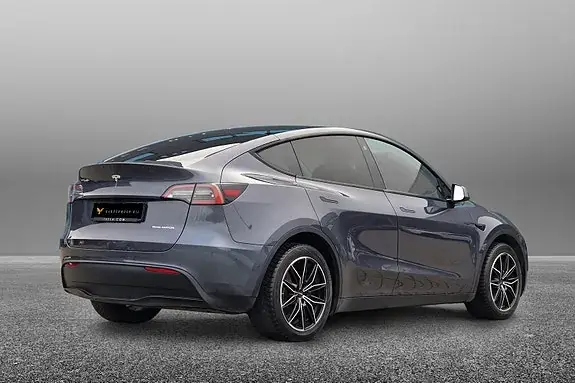 Tesla Model Y 2022 photo 4