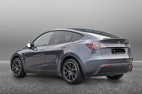 Tesla Model Y 2022 photo 3