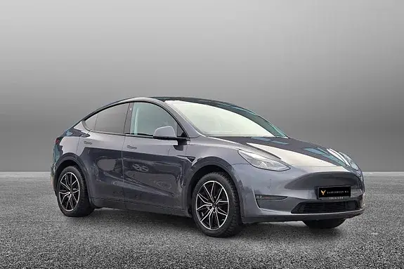 Tesla Model Y 2022 photo 2