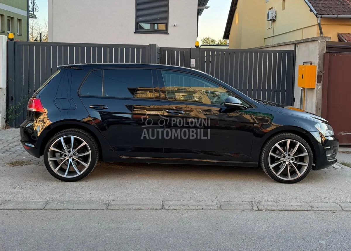Volkswagen Golf 2013 photo 4