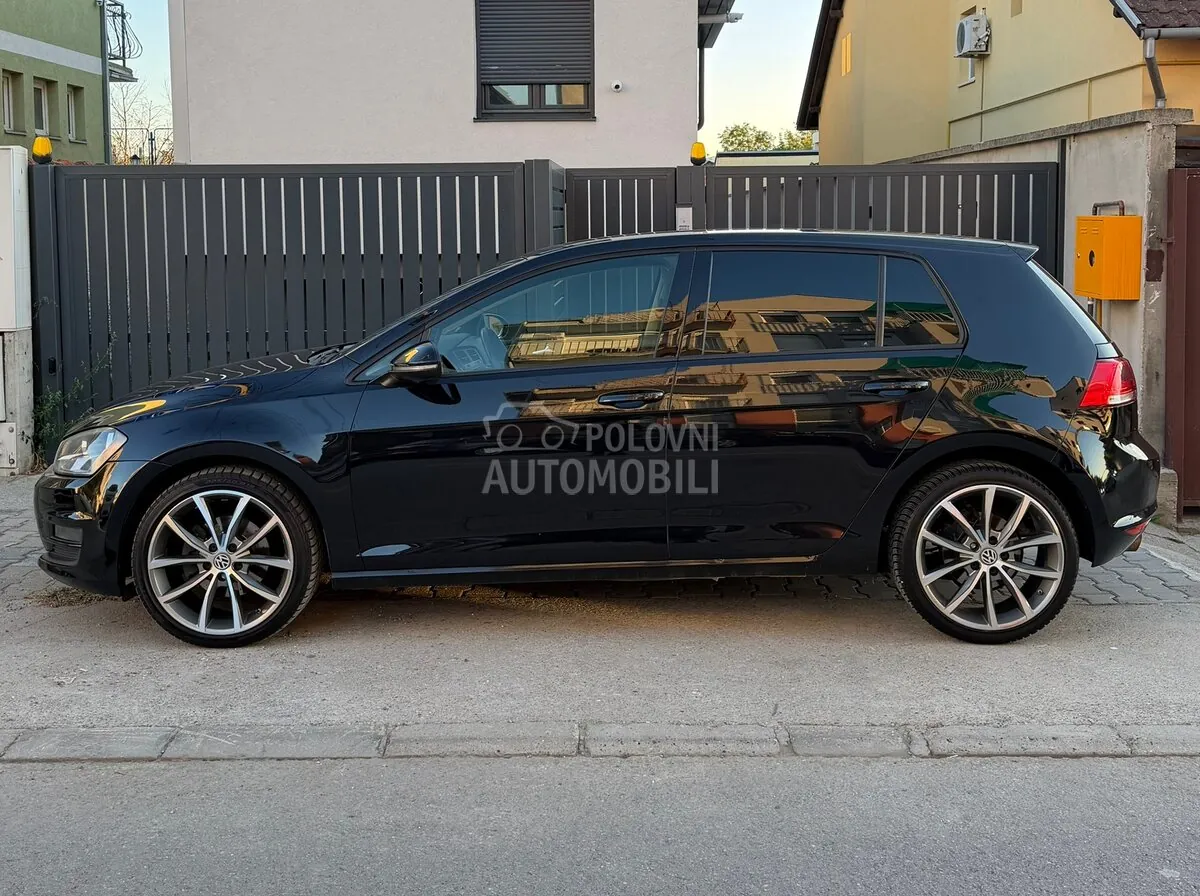 Volkswagen Golf 2013 photo 3