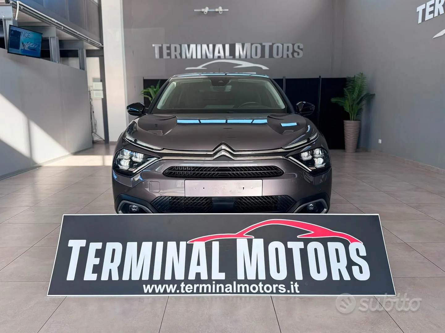 Citroen C4 2022 photo 2