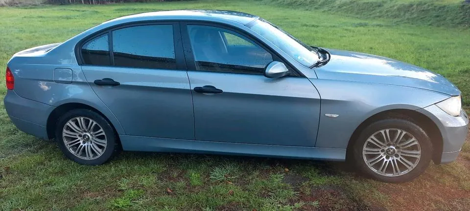 BMW E90