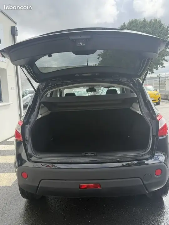 Nissan Qashqai 2010 photo 5