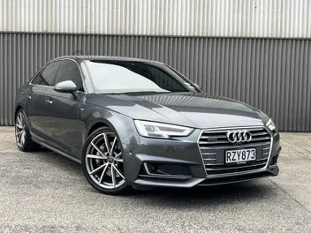 Audi A4 2018 photo 2