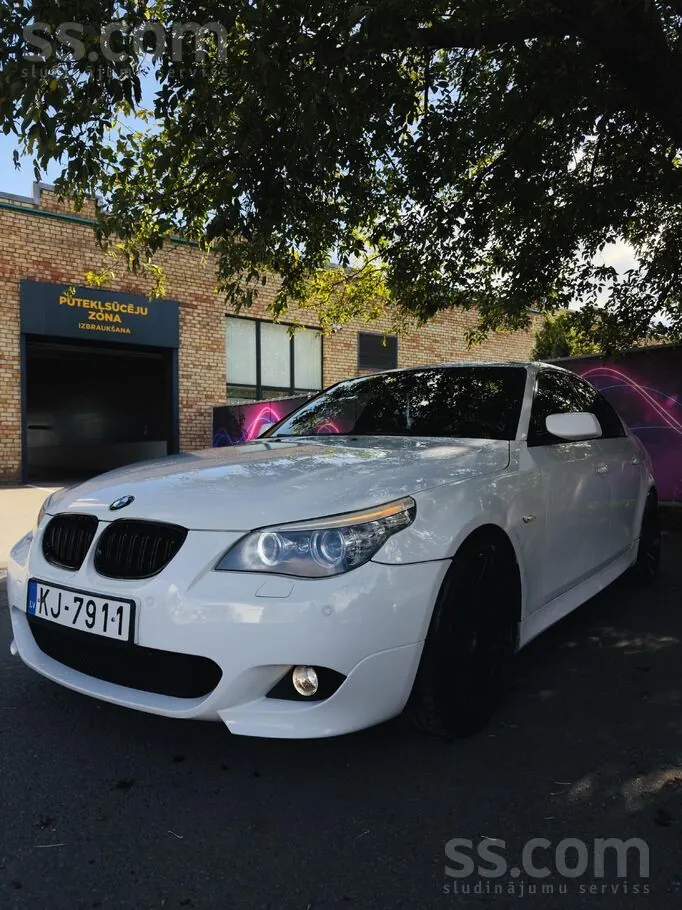 BMW E60
