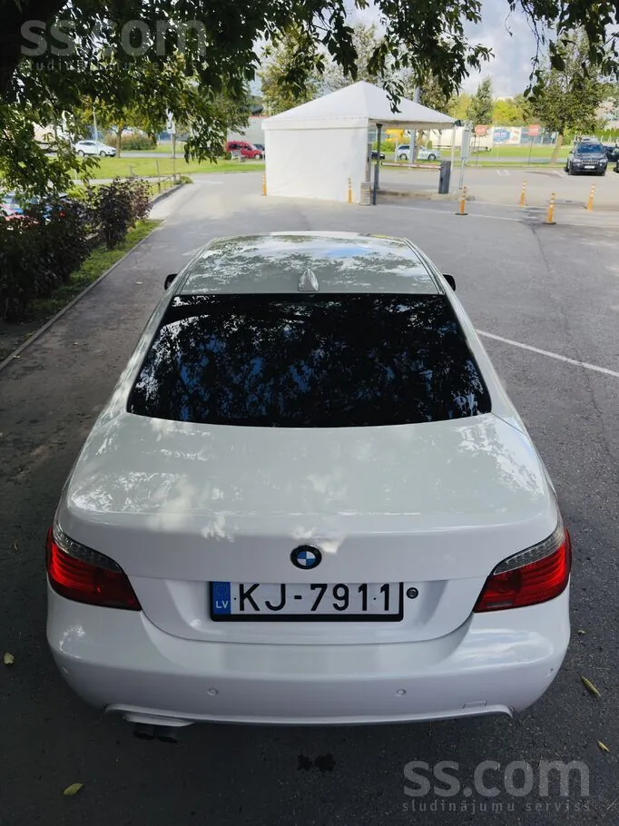 BMW E60 2007 photo 3