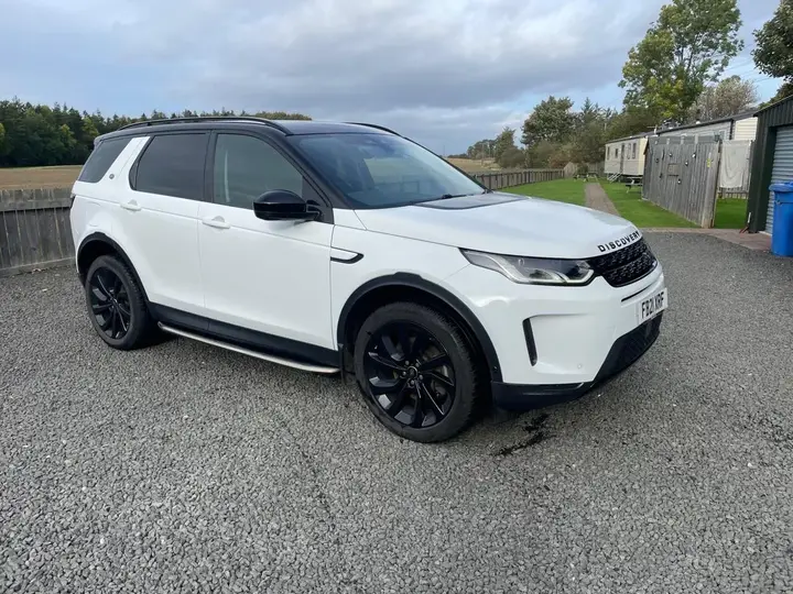 Land Rover Discovery Sport 2021 photo 2