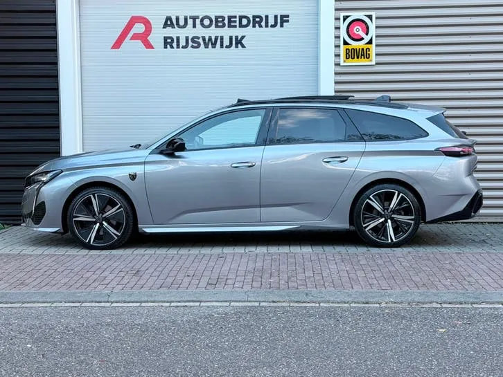 Peugeot 308 2022 photo 2