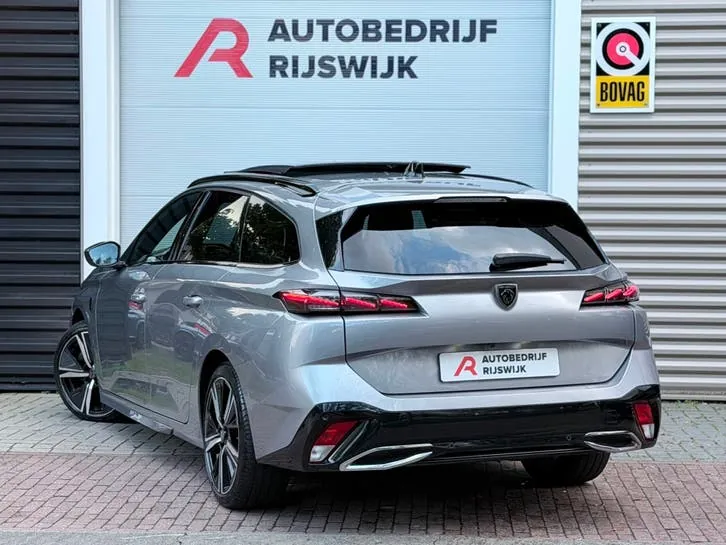 Peugeot 308 2022 photo 3