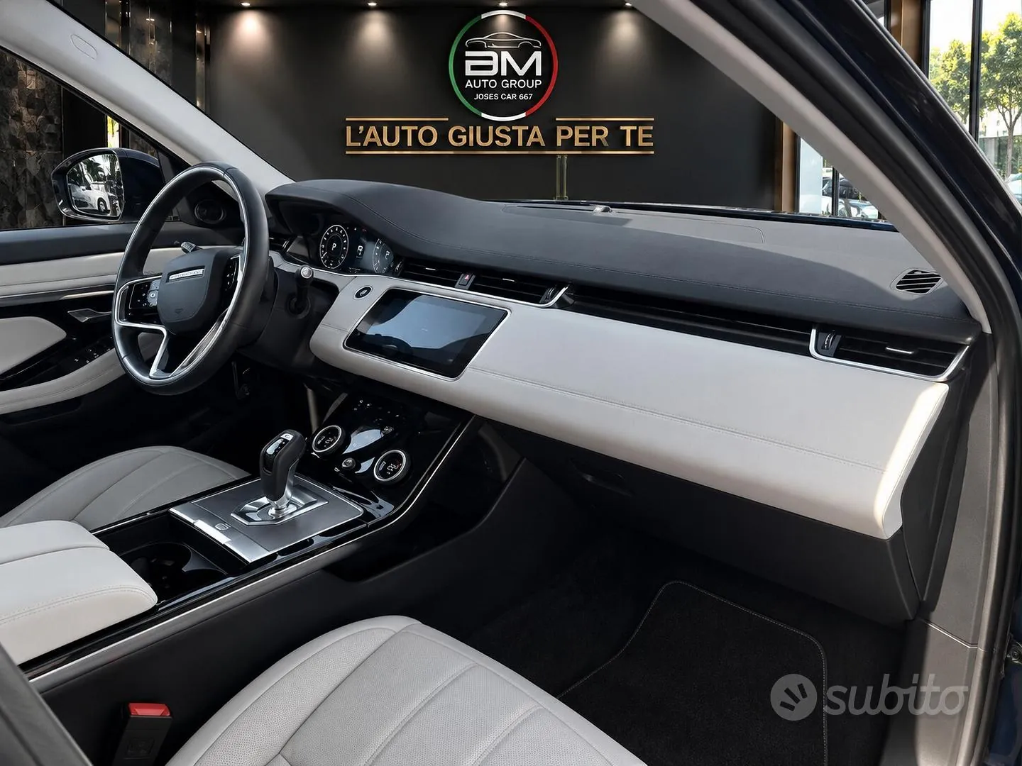 Land Rover Range Rover Evoque 2022 photo 2