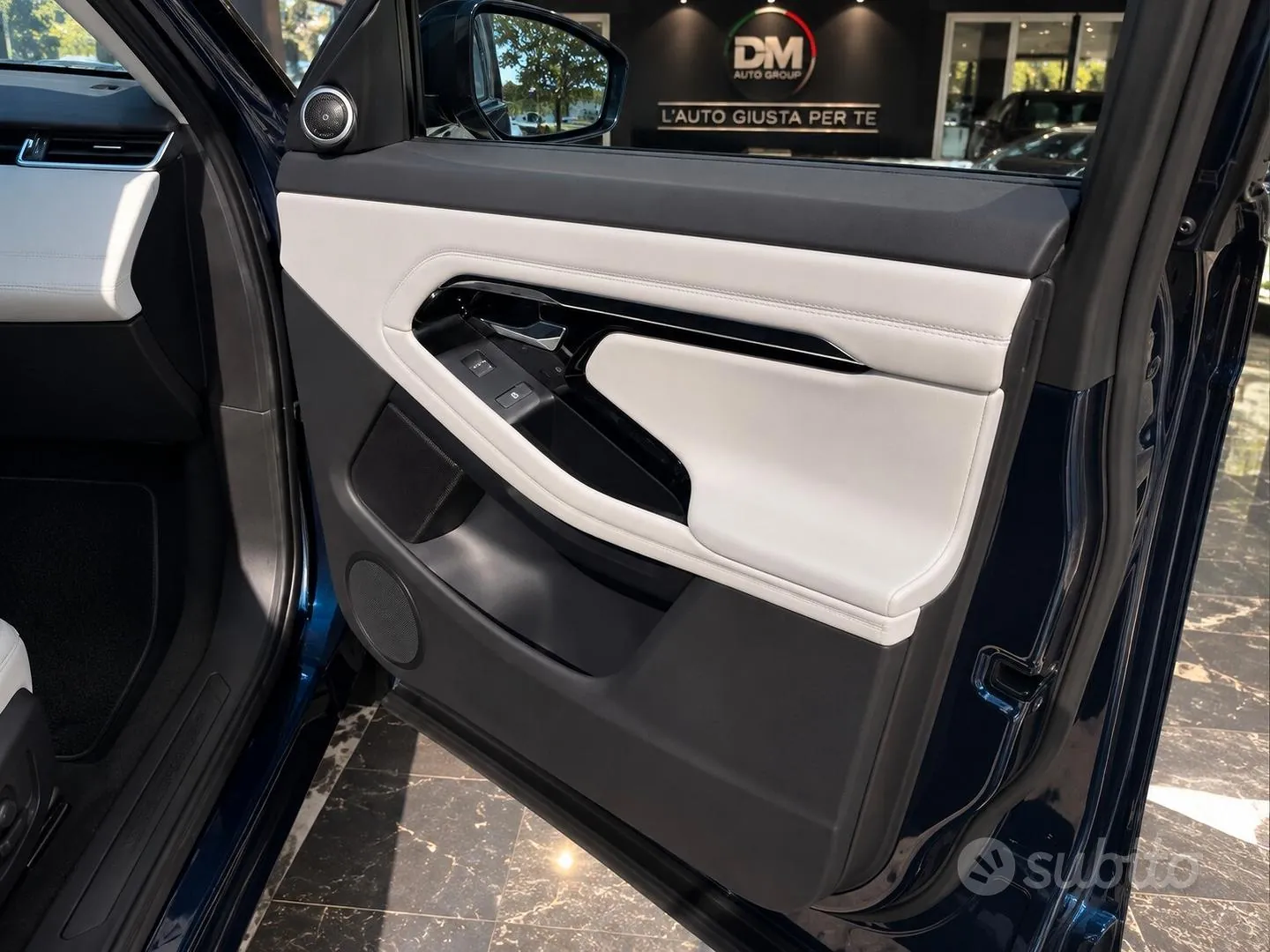 Land Rover Range Rover Evoque 2022 photo 5