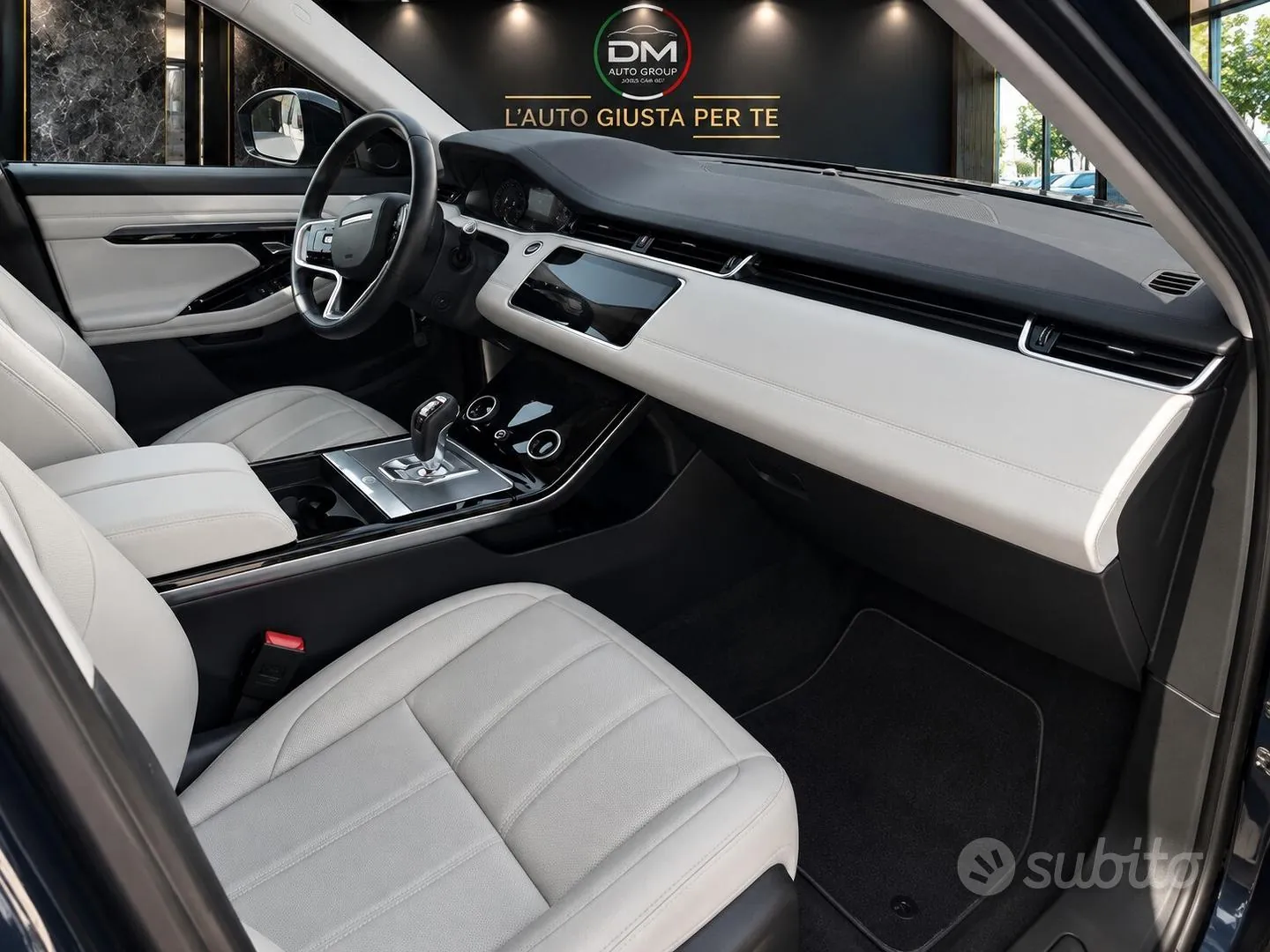 Land Rover Range Rover Evoque 2022 photo 4