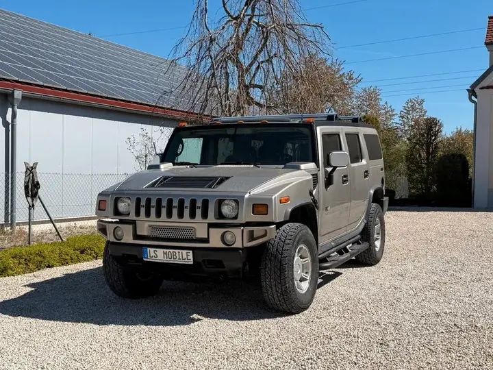Hummer H2
