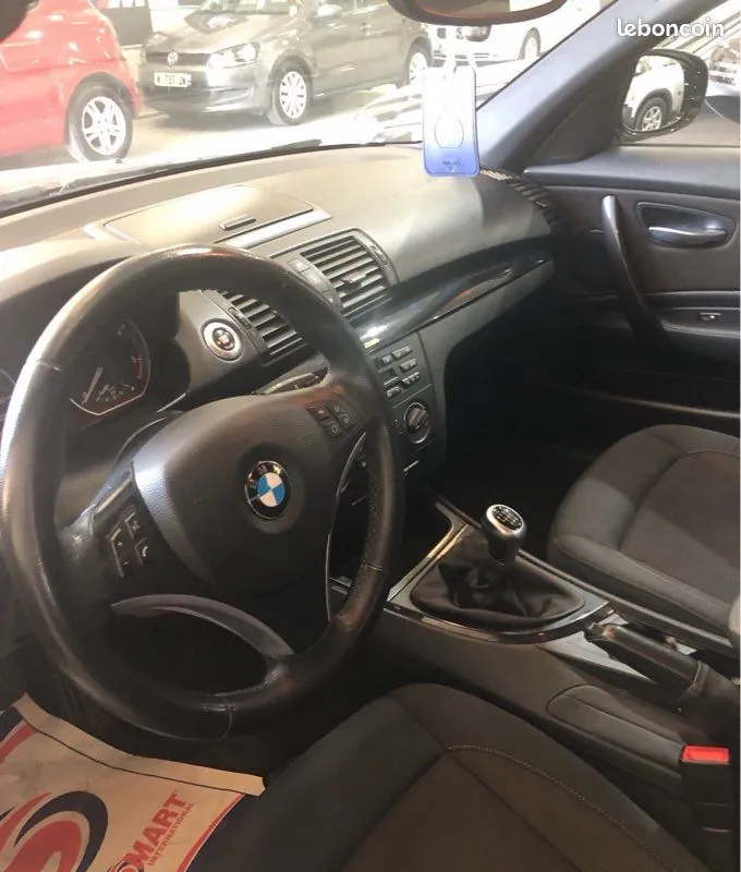 BMW 1 Series 2010 photo 3