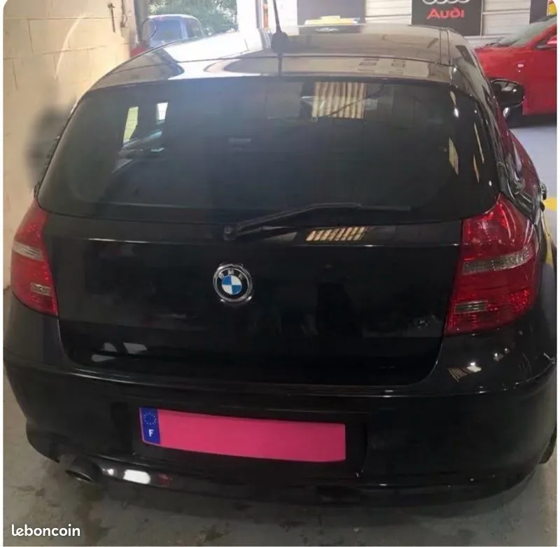 BMW 1 Series 2010 photo 2
