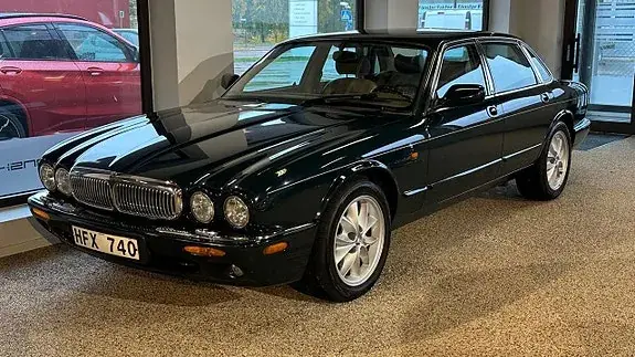 Jaguar Xj