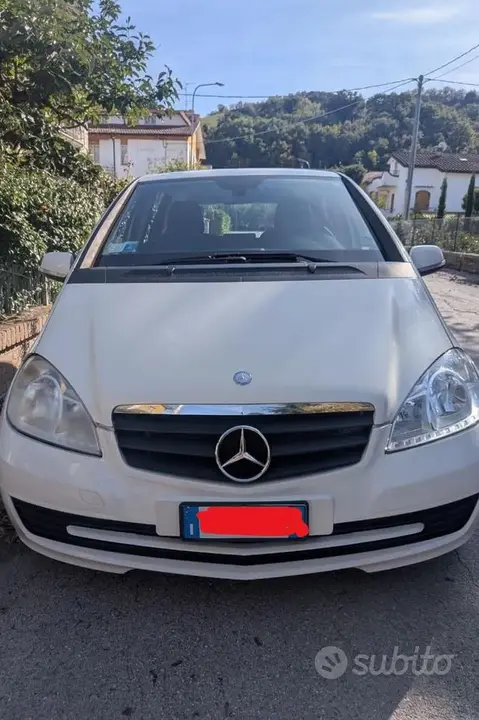Mercedes-Benz A-Class 2009 photo 2