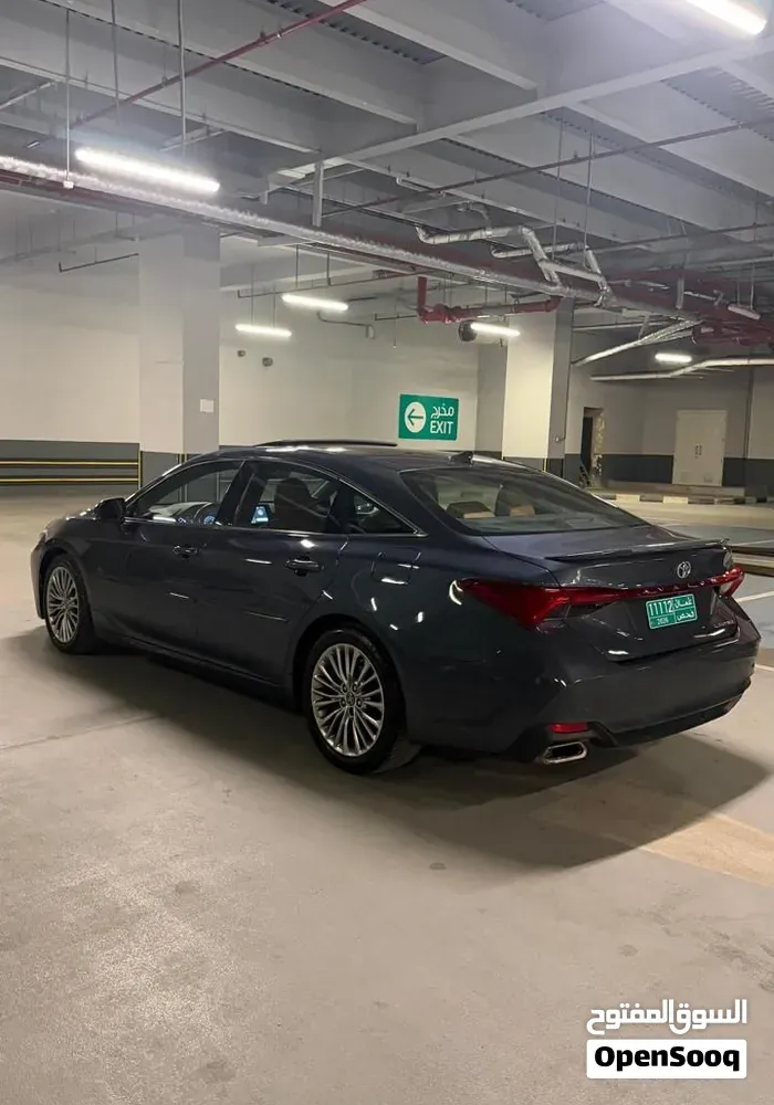 Toyota Avalon 2019 photo 2