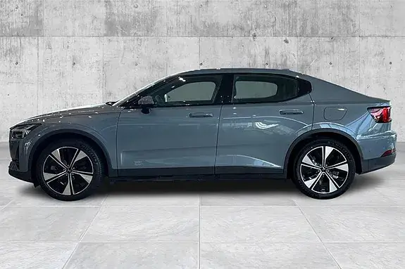 Polestar 2 2023 photo 2