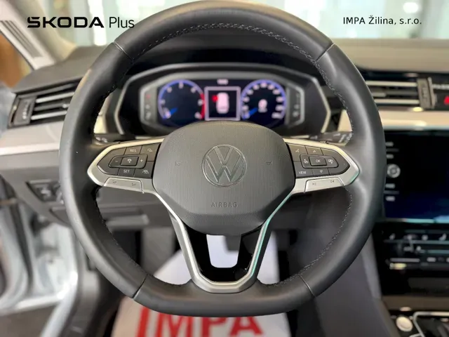 Volkswagen Passat Variant 2023 photo 4