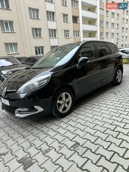 Renault Grand Scenic 2012 photo 5