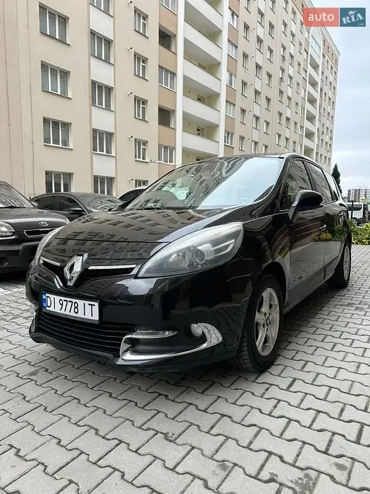 Renault Grand Scenic 2012 photo 4