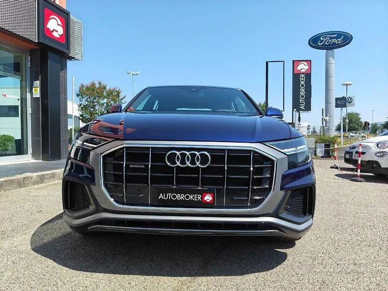 Audi Q8 2023 photo 2