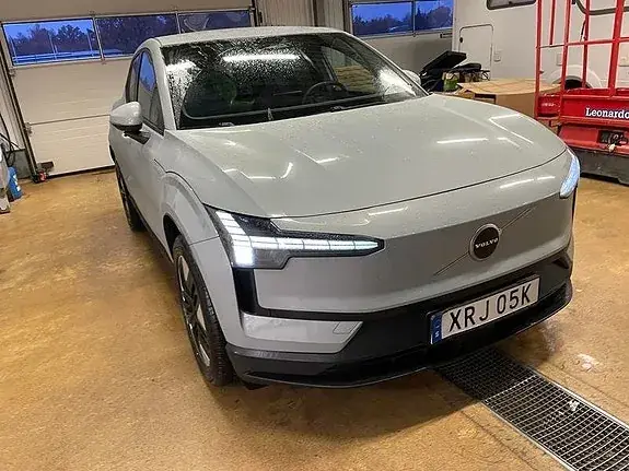 Volvo Ex30 2025 photo 2