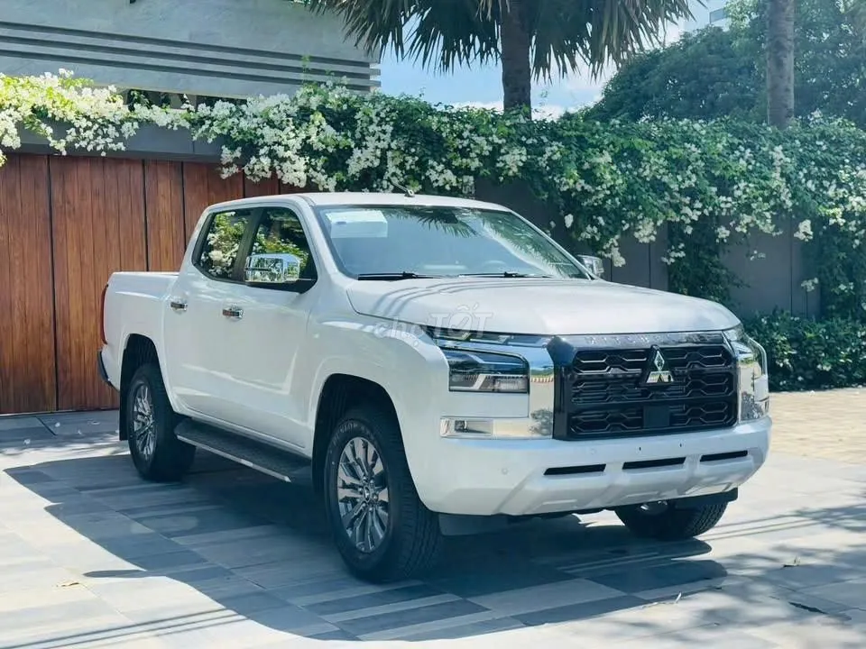 Mitsubishi Triton