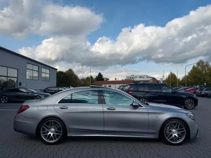 Mercedes-Benz S63