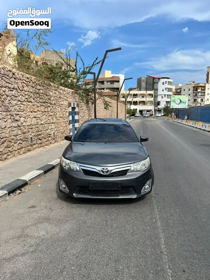 Toyota Camry 2014 photo 2