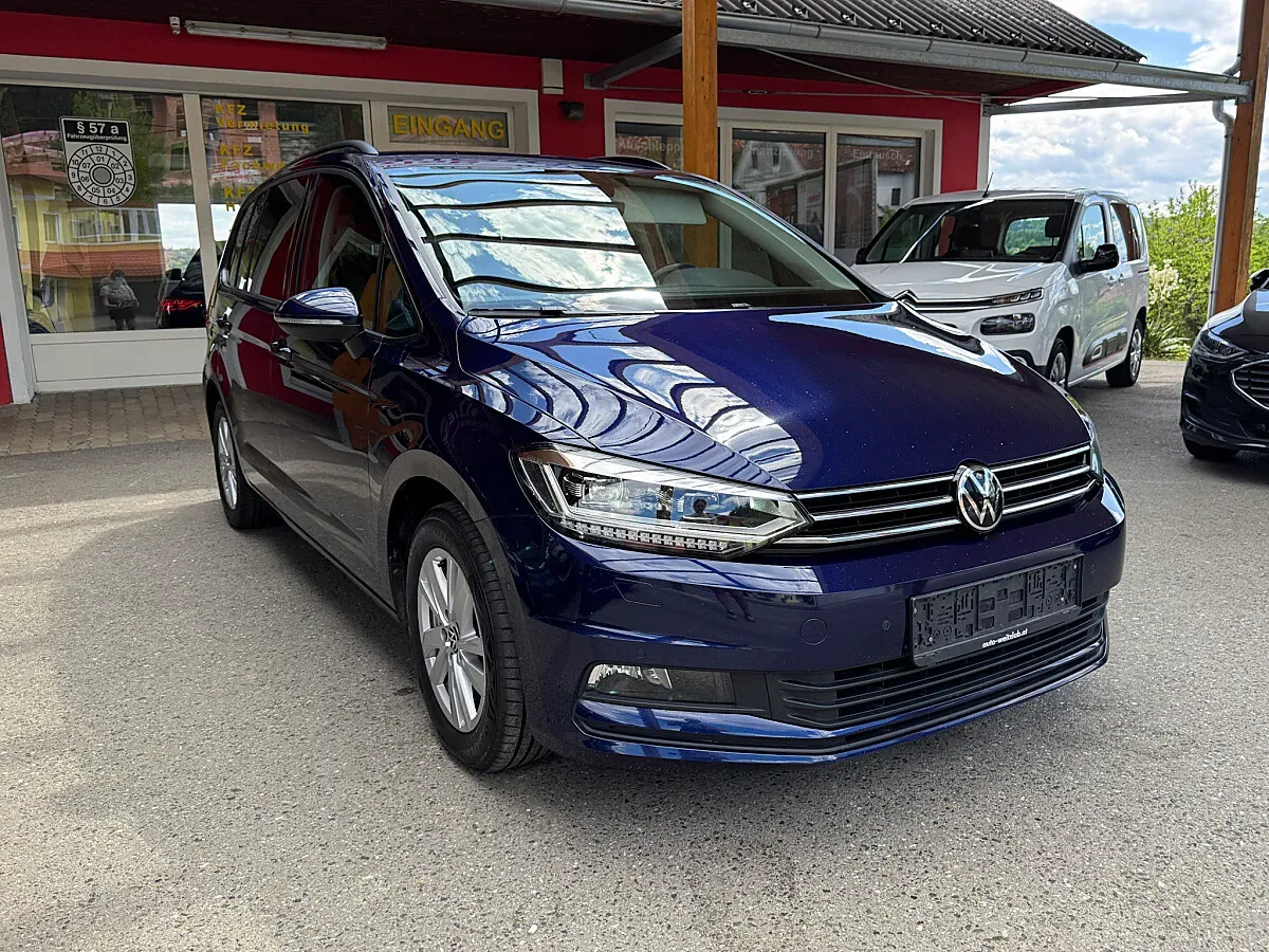 Volkswagen Touran 2022 photo 3