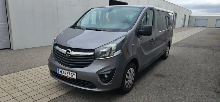 Opel Vivaro 2019 photo 2
