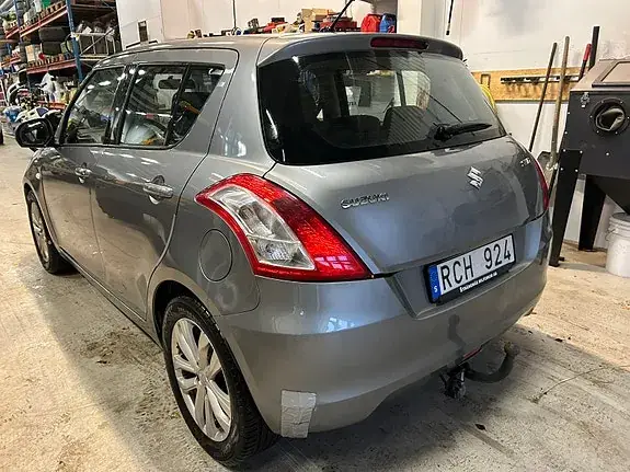 Suzuki Swift 2013 photo 2