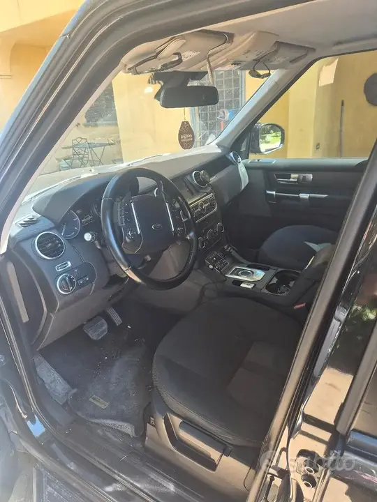 Land Rover Discovery 2015 photo 3