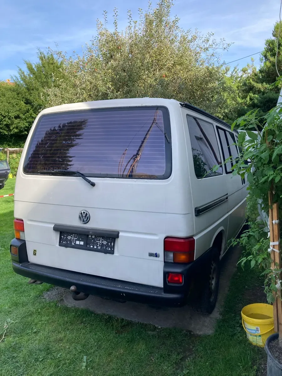 Volkswagen T4 2000 photo 2