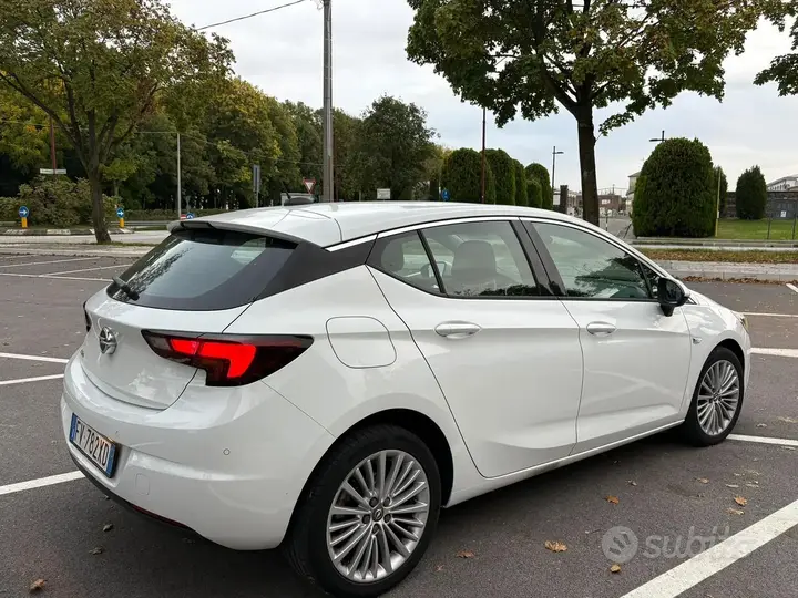 Opel Astra 2019 photo 4