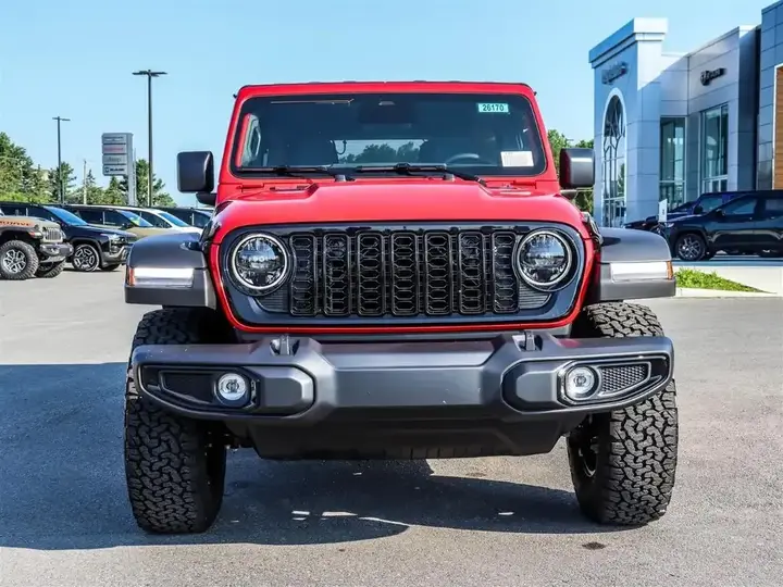 Jeep Wrangler 2026 photo 2