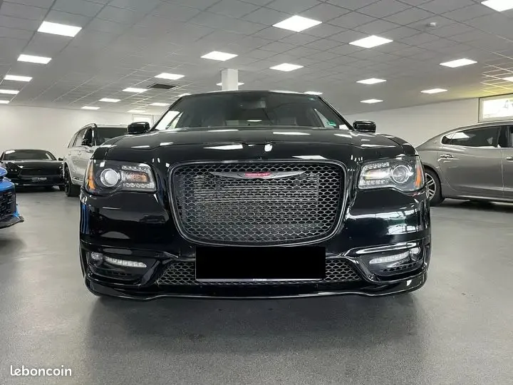 Chrysler 300C 2014 photo 2