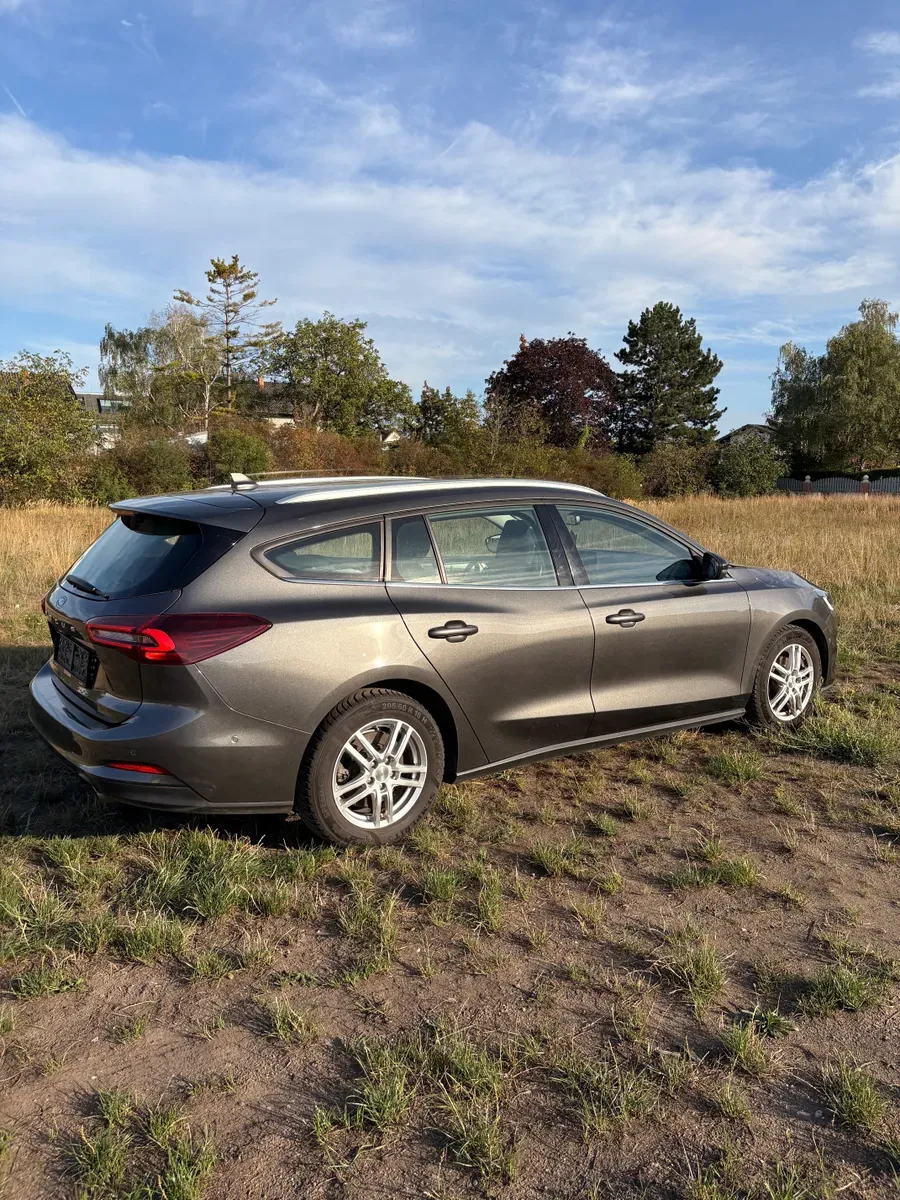 Ford Focus 2022 photo 3