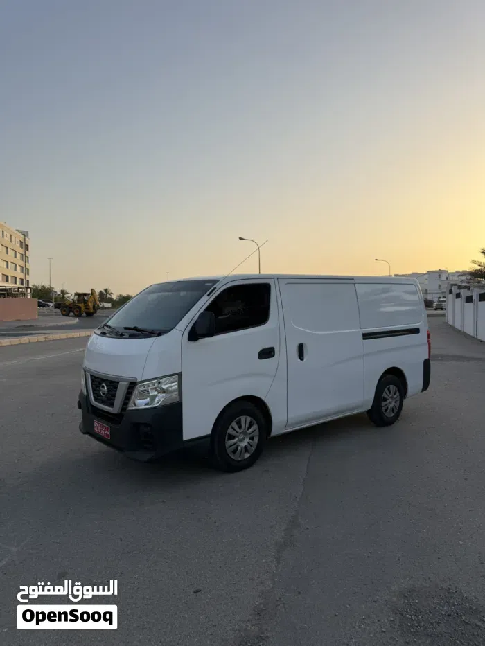 Nissan Urvan 2020 photo 2