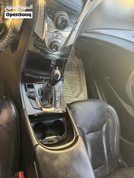 Hyundai Azera 2012 photo 2
